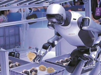 2025世界机器人大会展现智能生活新图景