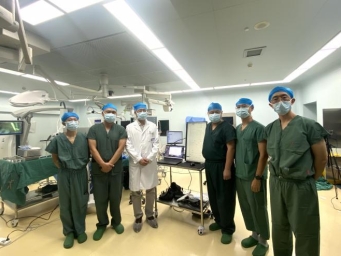 人机交互新突破 中国新一代柔性脑机接口临床植入成功